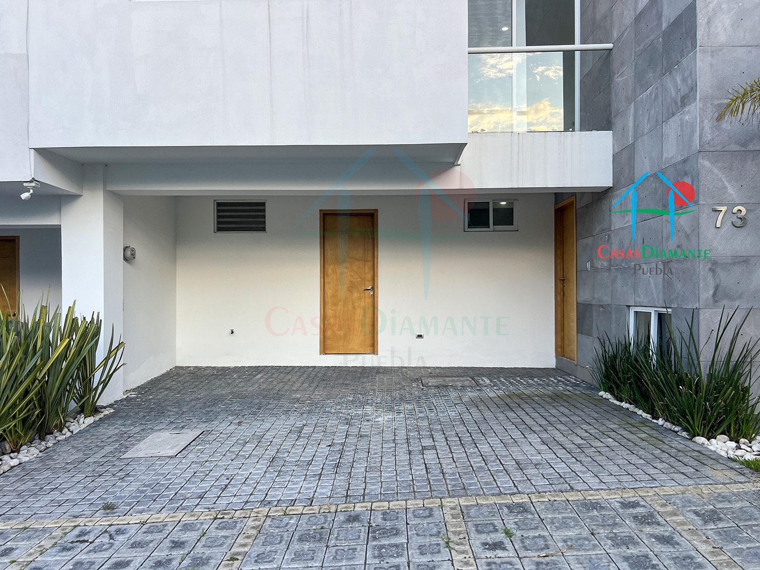 Parque Aguascalientes Casa Laurel - Estacionamiento 1 Parque Aguascalientes Casa Laurel - Estacionamiento 1